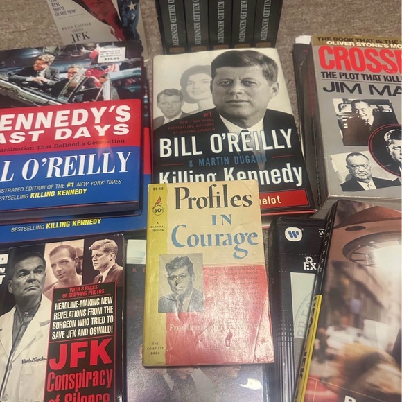 Marilyn Monroe,JFK magazine and book collector - Picture 10 of 13